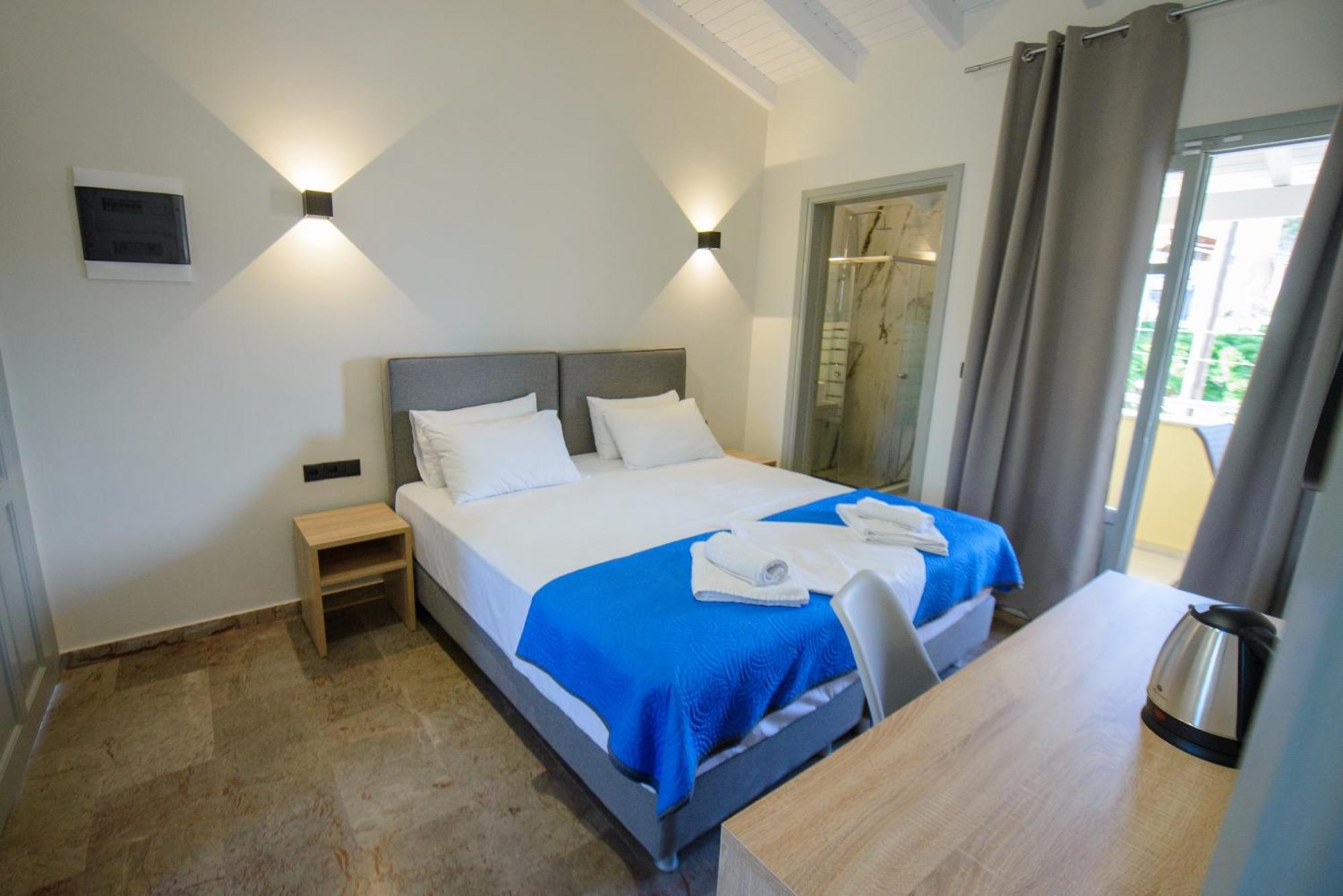 Saint Spiridon Hotel Kassiopi Extérieur photo