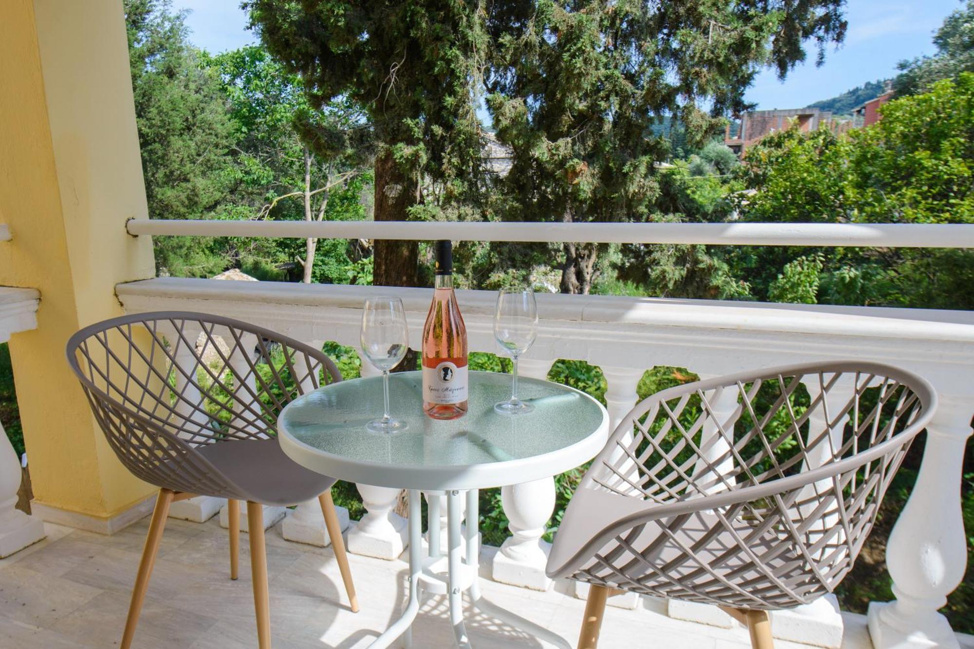 Saint Spiridon Hotel Kassiopi Extérieur photo